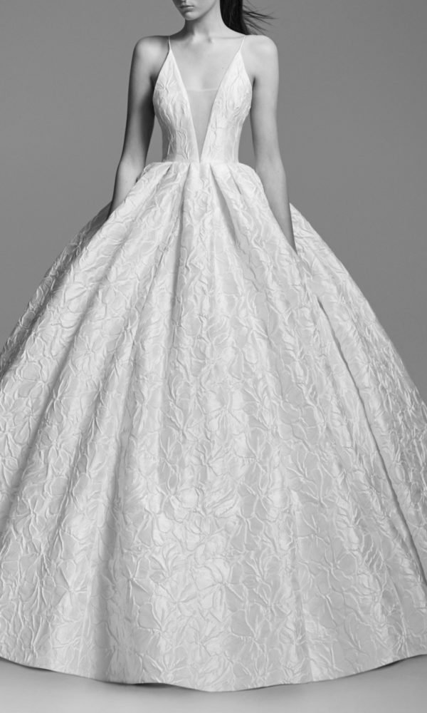 Australian Icon Alex Perry’s Bridal Debut on Moda Operandi - DWP Insider