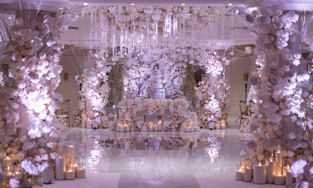 luxury white floral wedding decor